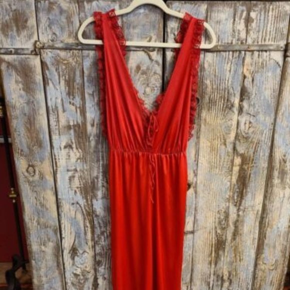 Vintage Rose Red Lingerie Jumpsuit V Neck w Floral Lace Trim - Picture 1 of 9